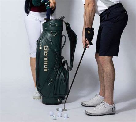 How Many Clubs Allowed in a Golf Bag: A Journey Through the Rules and Beyond