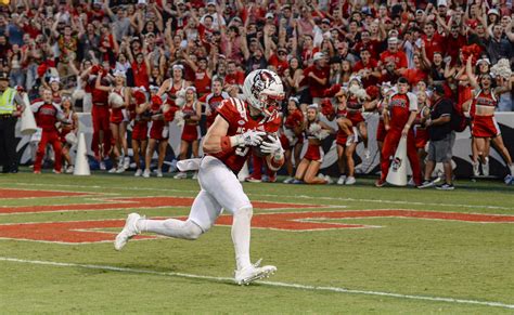 Who Has the Longest Winning Streak in College Football and Why Does It Feel Like Time Travel?